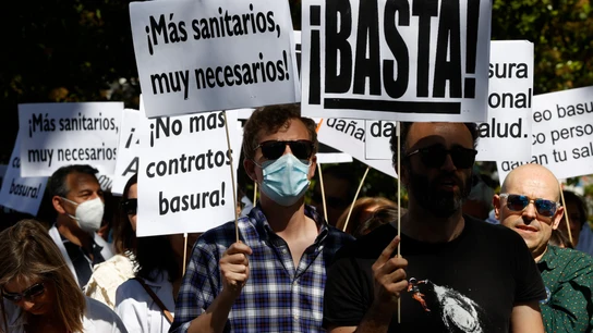 Médicos durante una de las concentraciones la pasada semana en Madrid. Médicos durante una de las concentraciones la pasada semana en Madrid.