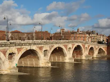 Pont Neuf: historia del puente más antiguo de Toulouse Pont Neuf: historia del puente más antiguo de Toulouse