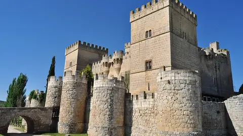 Castillo de Ampudia Castillo de Ampudia