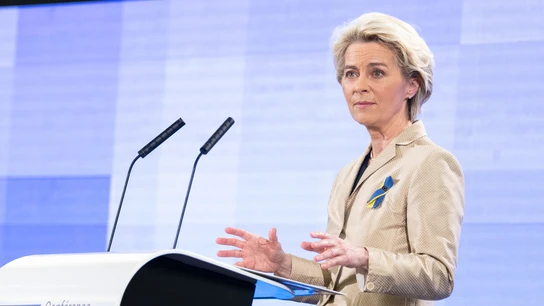 Los líderes UE se reúnen mañana en una cumbre para ayudar a Ucrania y reducir la dependencia energética Cumbre extraordinaria en Bruselas