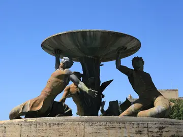 Fuente de los Tritones de la Valeta: historia y dónde podemos encontrarla Fuente de los Tritones de la Valeta: historia y dónde podemos encontrarla