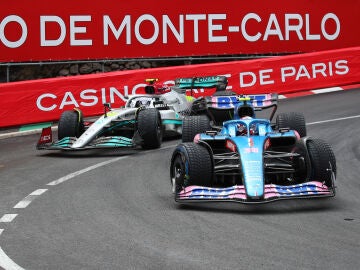 Lewis Hamilton y Esteban Ocon