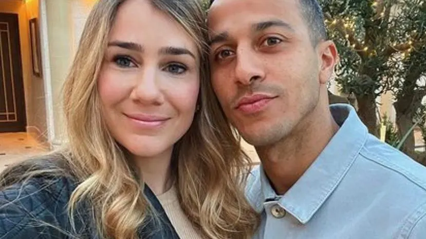 Julia Viga y Thiago Alcántara