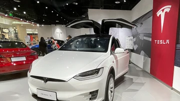 Tesla X 