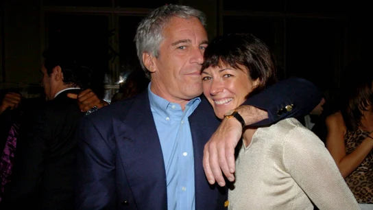 Jeffrey Epstein y Ghislaine Maxwell, en una imagen de archivo de la docuserie 'Ghislane: partner in crime' Jeffrey Epstein y Ghislaine Maxwell, en una imagen de archivo de la docuserie 'Ghislane: partner in crime'