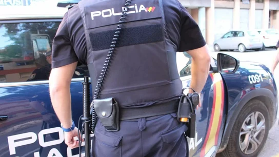 Agente de la Policía Nacional Agente de la Policía Nacional