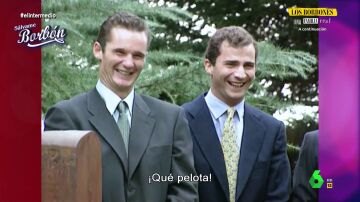 Las risas del rey Felipe VI y Urdangarin y la seriedad de Marichalar en un antiguo posado con el rey Juan Carlos: "Qué pelota"