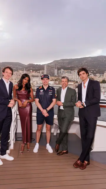 Jacob Elordi (dcha.) en Mónaco con Frédéric Arnault, Simone Ashley, Max Verstappen y Patrick Dempsey Jacob Elordi (dcha.) en Mónaco con Frédéric Arnault, Simone Ashley, Max Verstappen y Patrick Dempsey