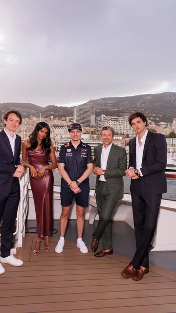 Jacob Elordi (dcha.) en Mónaco con Frédéric Arnault, Simone Ashley, Max Verstappen y Patrick Dempsey