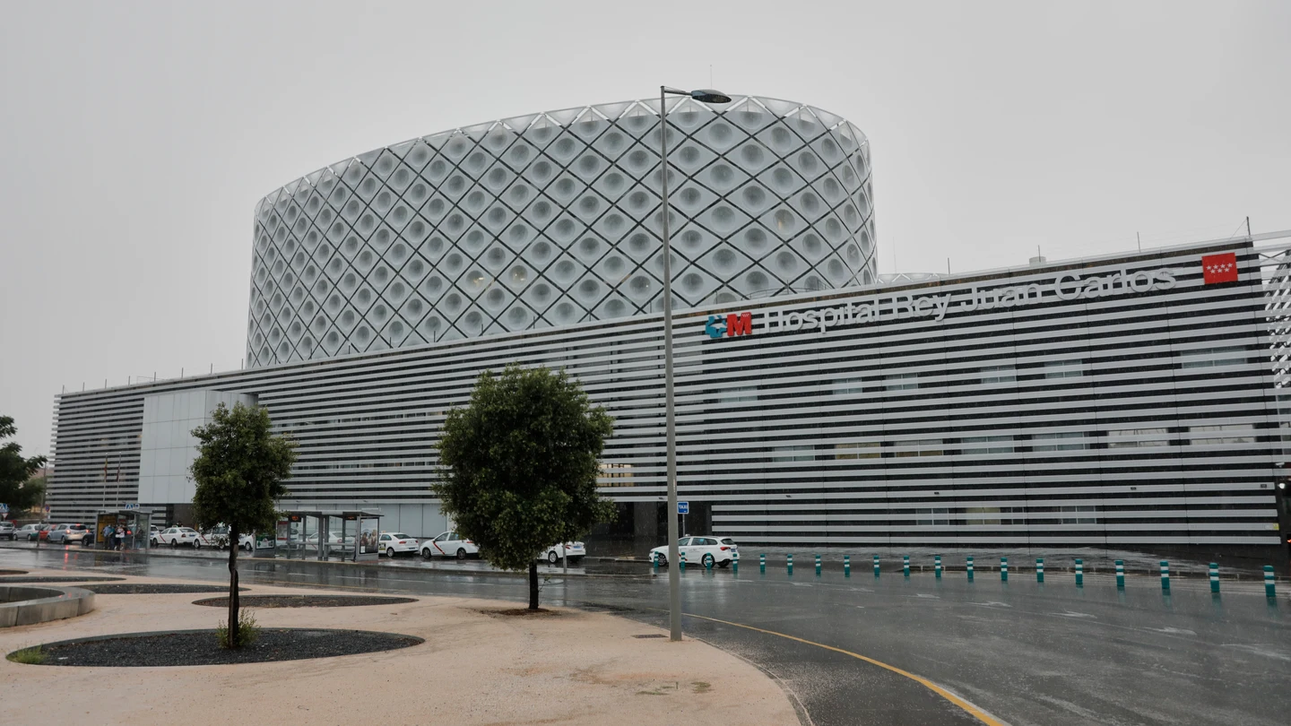Fachada y zonas exteriores del Hospital Rey Juan Carlos (Móstoles, Madrid) Fachada y zonas exteriores del Hospital Rey Juan Carlos (Móstoles, Madrid)