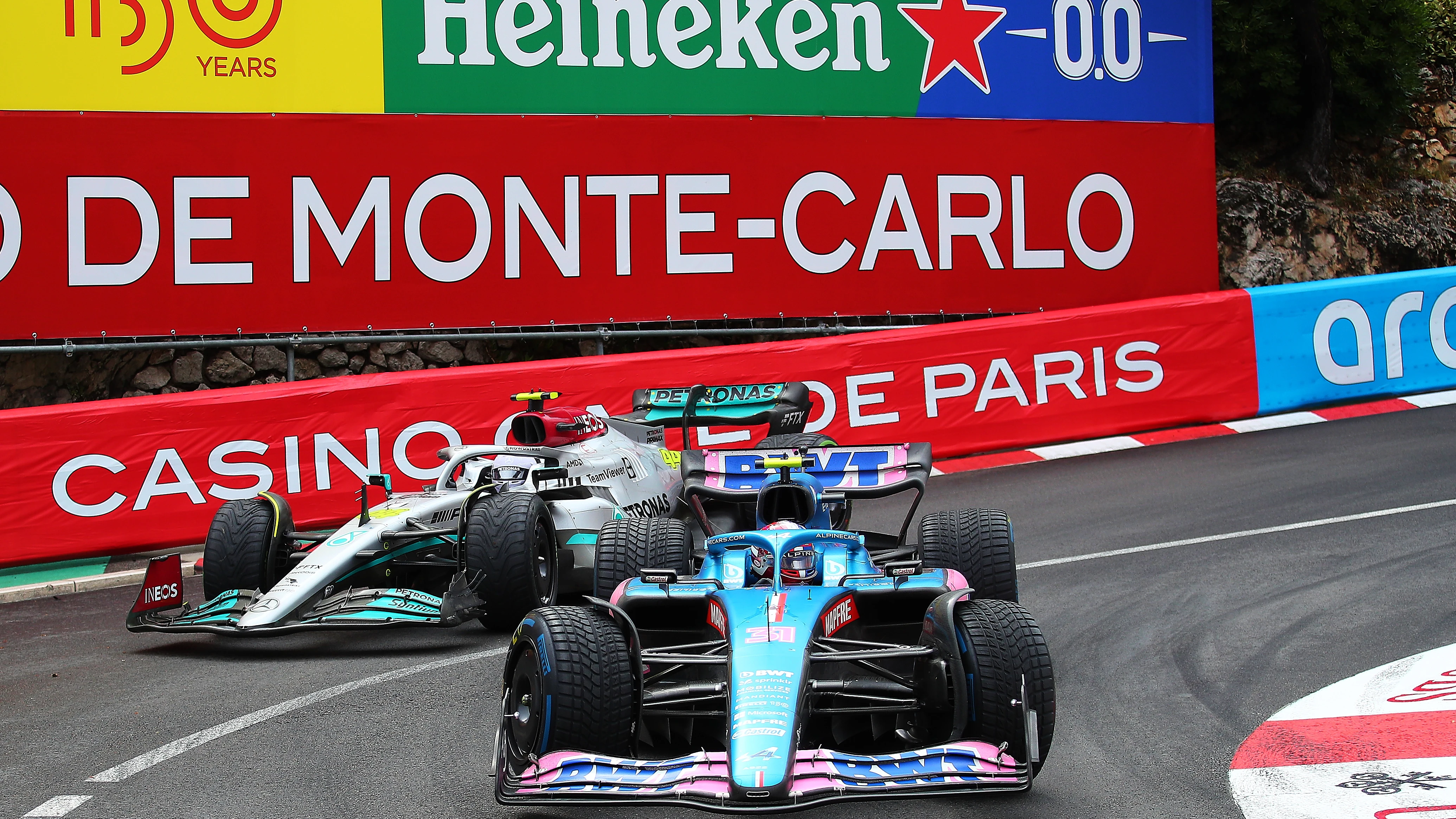 Lewis Hamilton y Esteban Ocon