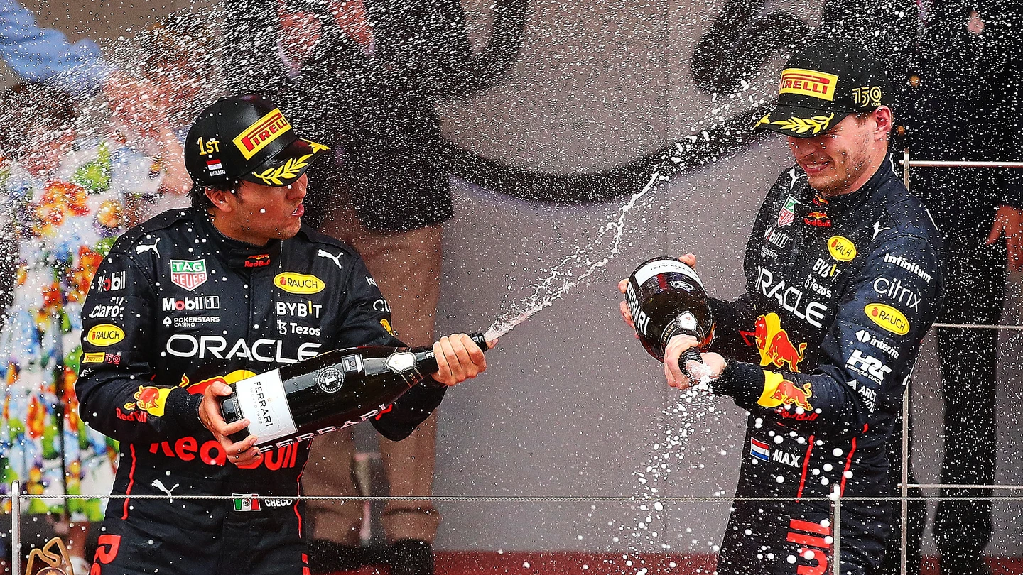 Sergio Pérez y Max Verstappen Sergio Pérez y Max Verstappen