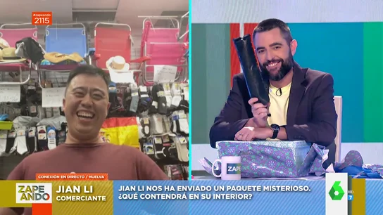 Este es el contenido de la caja misteriosa que Jian Li, el Chinito de Huelva que arrasa en redes, ha mandado a Zapeando Este es el contenido de la caja misteriosa que Jian Li, el Chinito de Huelva que arrasa en redes, ha mandado a Zapeando