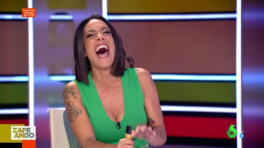 "¡Antonio, dame plano!": el 'cachondeo' de Lorena Castell que acaba con un ataque de risa en pleno plató de Zapeando "¡Antonio, dame plano!": el 'cachondeo' de Lorena Castell que acaba con un ataque de risa en pleno plató de Zapeando