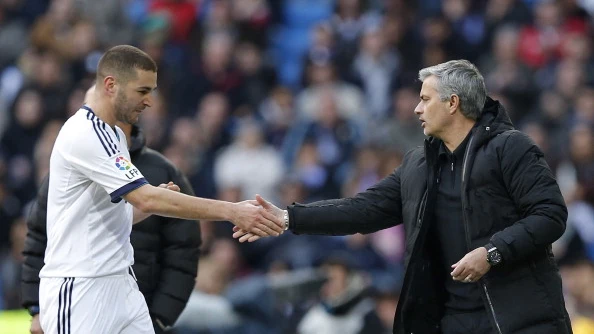 Karim Benzema y José Mourinho