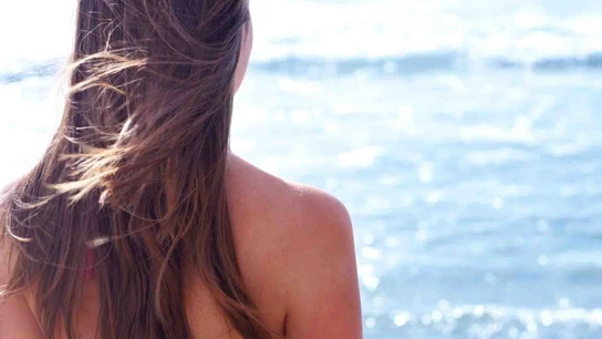 Hidrata tu cabello este verano. Hidrata tu cabello este verano.