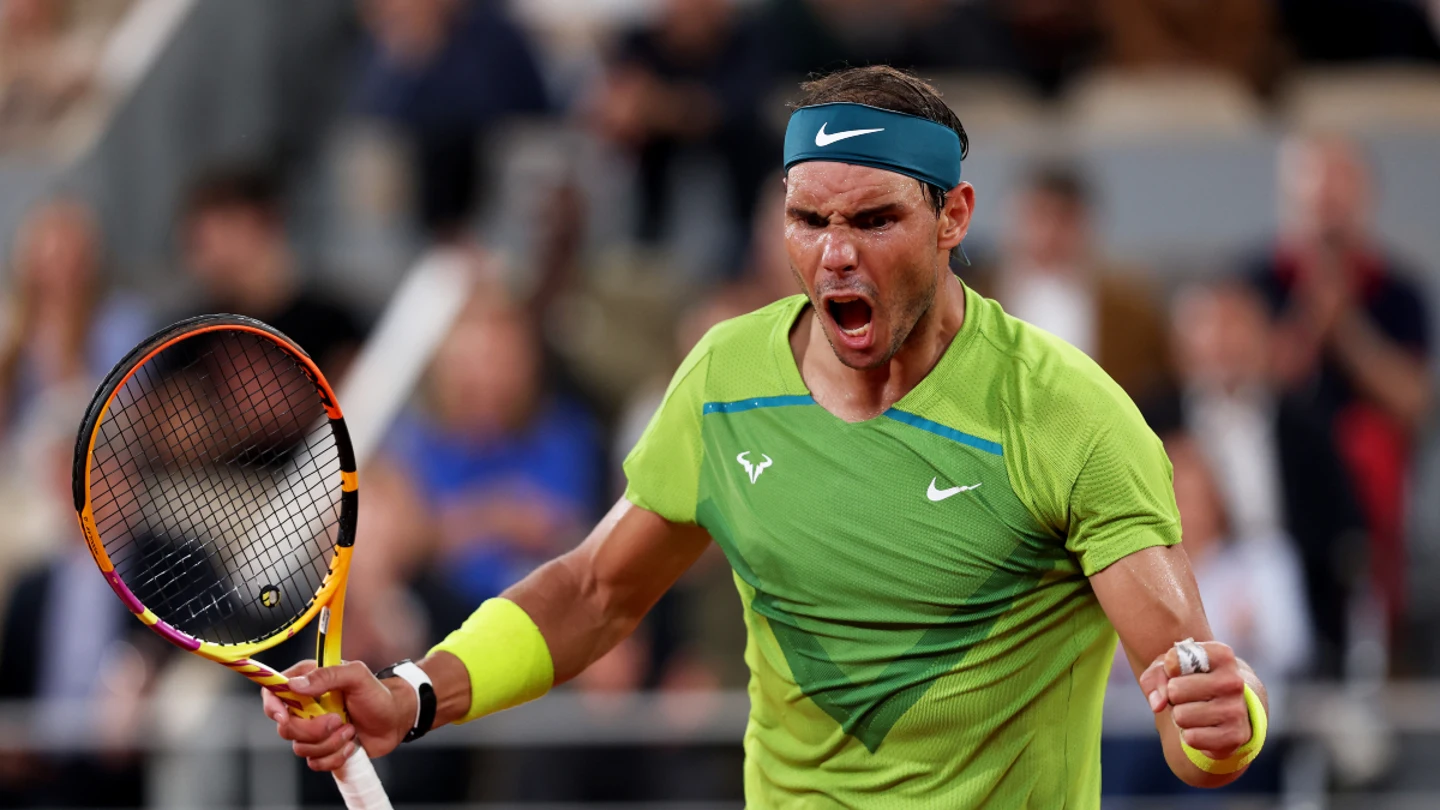 Rafa Nadal celebra una acción en un partido de tenis Rafa Nadal celebra una acción en un partido de tenis