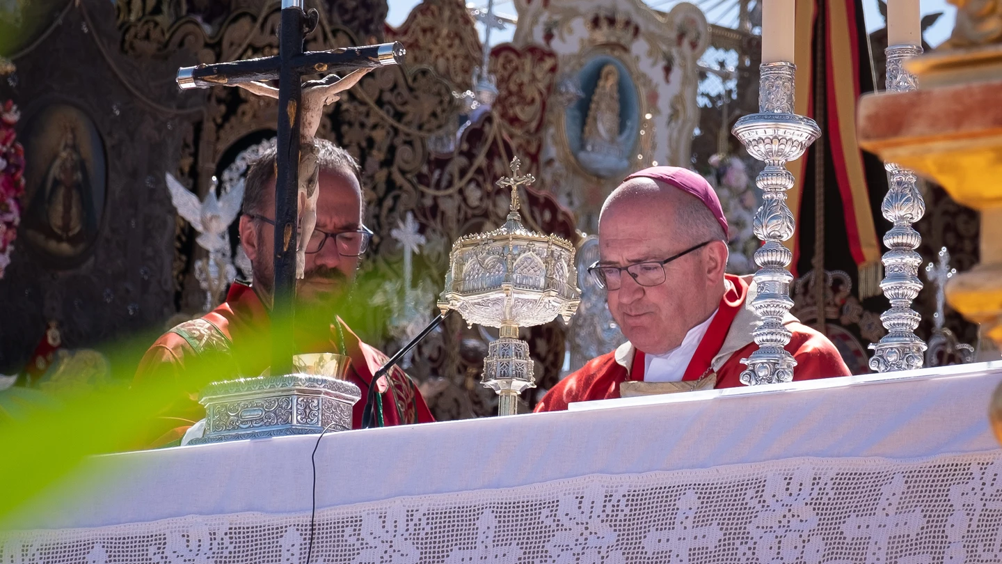 Santiago Gómez Sierra, obispo de Huelva, durante su homilía Santiago Gómez Sierra, obispo de Huelva, durante su homilía