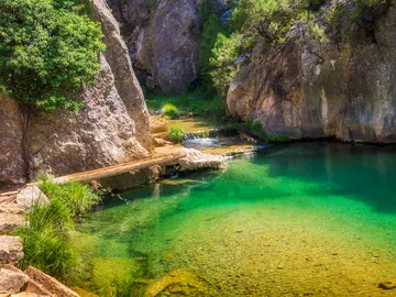 La ruta del Parrizal de Beceite: Un paraíso de aguas cristalinas en Teruel La ruta del Parrizal de Beceite: Un paraíso de aguas cristalinas en Teruel