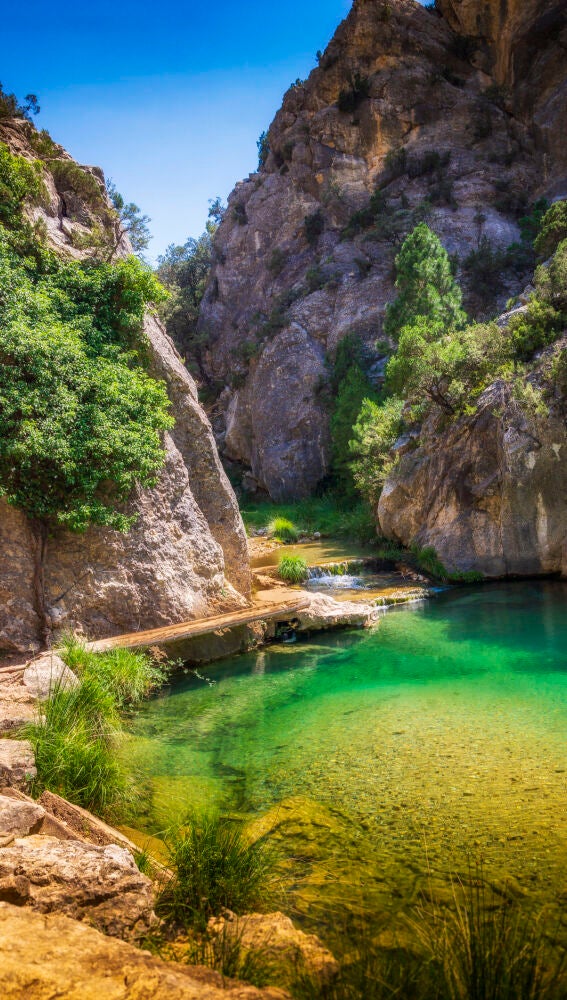 La ruta del Parrizal de Beceite: Un paraíso de aguas cristalinas en Teruel