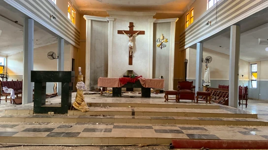 Un ataque contra una iglesia católica deja al menos 50 muertos en Nigeria Un ataque contra una iglesia católica deja al menos 50 muertos en Nigeria