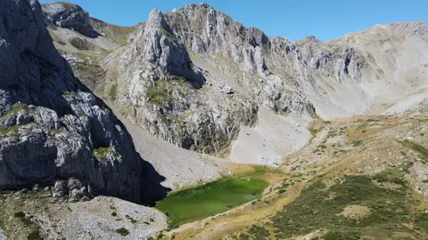 Babia. Laguna Las Verdes Babia. Laguna Las Verdes