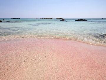 3 playas que reconocerás por el color de su arena