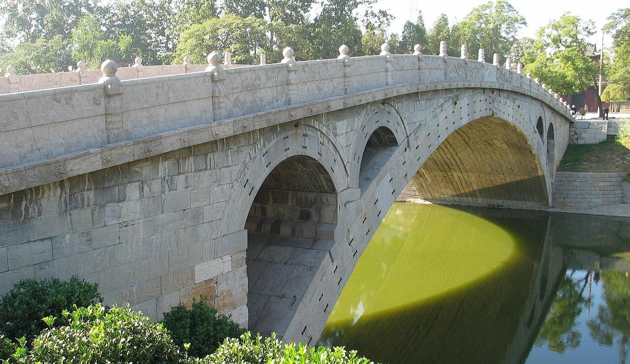 El puente de Zhaozhou es un puente legendario y uno de los más antiguos del mundo