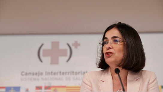 Darias anuncia que se pondr&aacute; una cuarta dosis de la vacuna "para toda la poblaci&oacute;n"