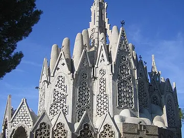 Santuario de la Virgen de Montserrat o la otra Sagrada Familia Santuario de la Virgen de Montserrat o la otra Sagrada Familia