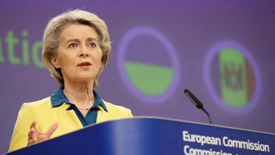 La presidenta de la Comisión Europea, Ursula von der Leyen, este viernes en Bruselas. La presidenta de la Comisión Europea, Ursula von der Leyen, este viernes en Bruselas.