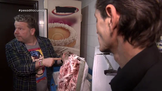 La reacción de Alberto Chicote al ver "óxido" en la carne de 'La Cueva de Juan': "Esto es de terroristas" La reacción de Alberto Chicote al ver "óxido" en la carne de 'La Cueva de Juan': "Esto es de terroristas"