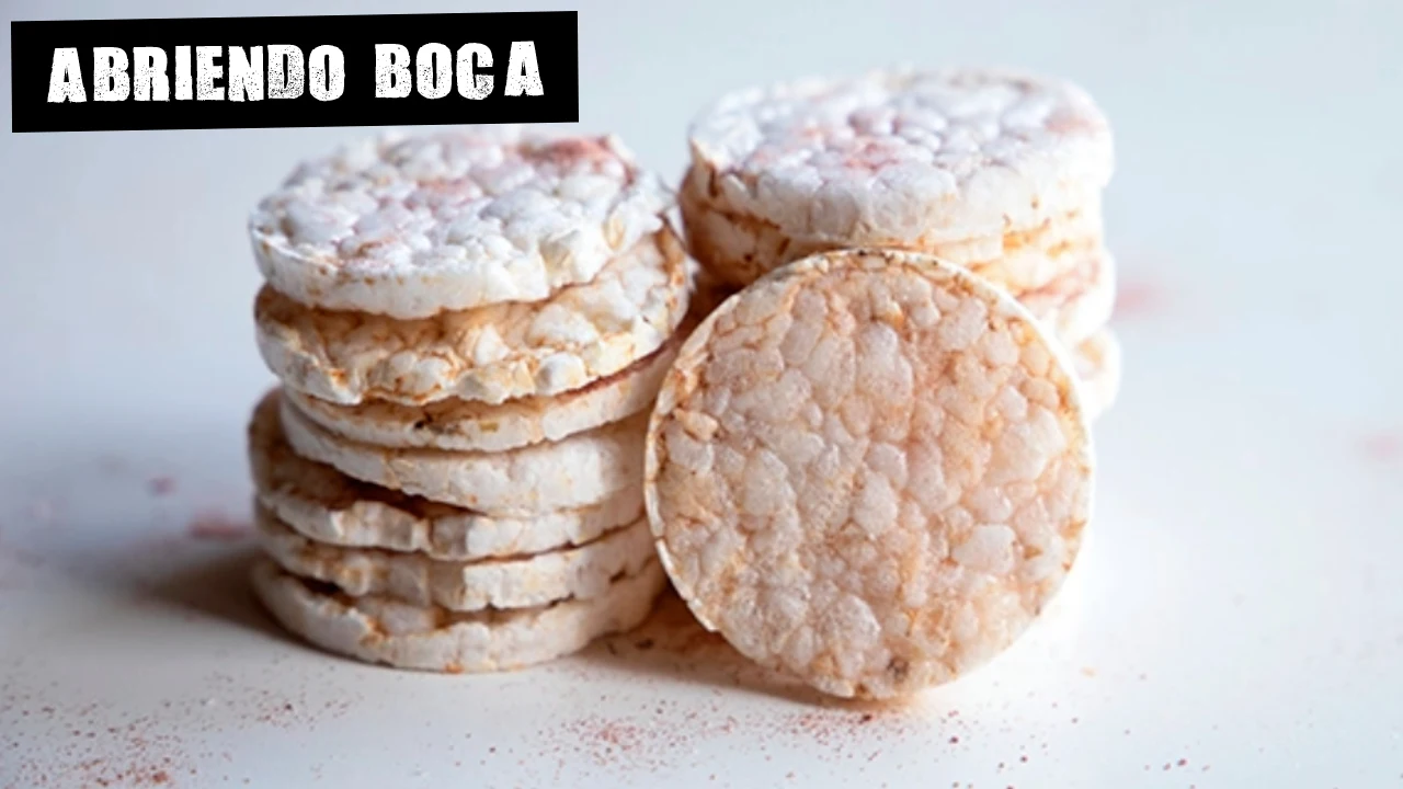 Imagen de unas tortitas de arroz y maíz