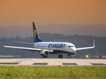 Imagen de archivo de un avión de Ryanair Imagen de archivo de un avión de Ryanair