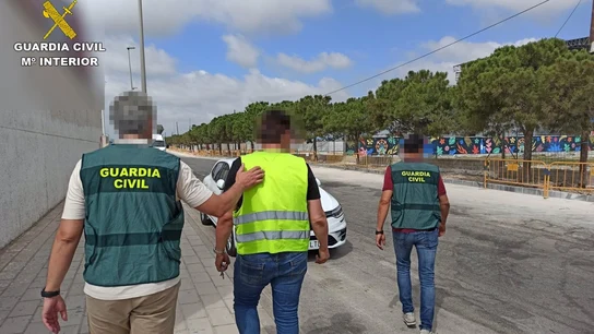 Imagen del camionero detenido por la Guardia Civil Imagen del camionero detenido por la Guardia Civil