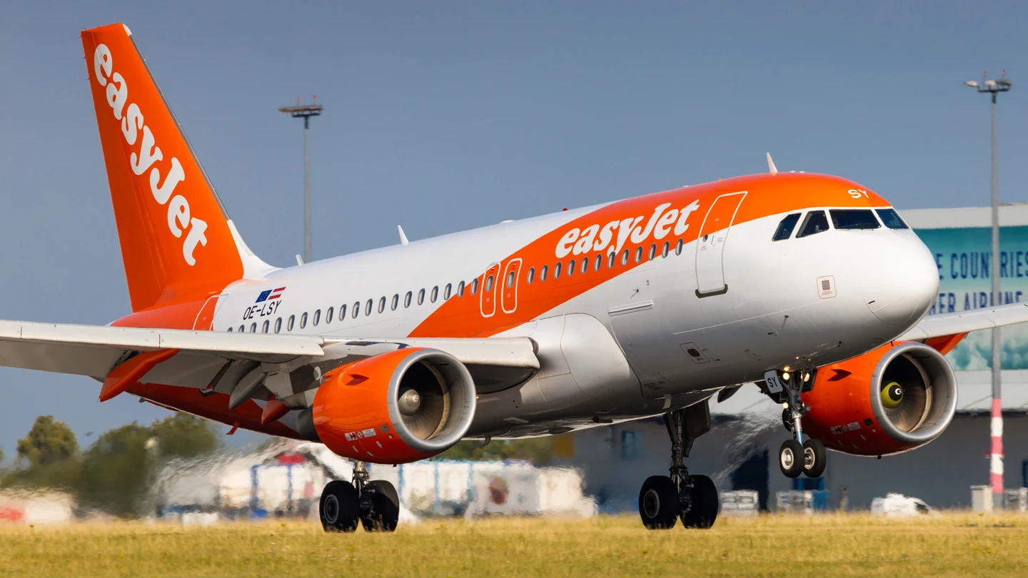 Avión de Easyjet Avión de Easyjet