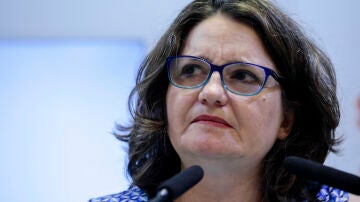La vicepresidenta de la Generalitat y coportavoz de Compromís, Mónica Oltra, tras su dimisión.