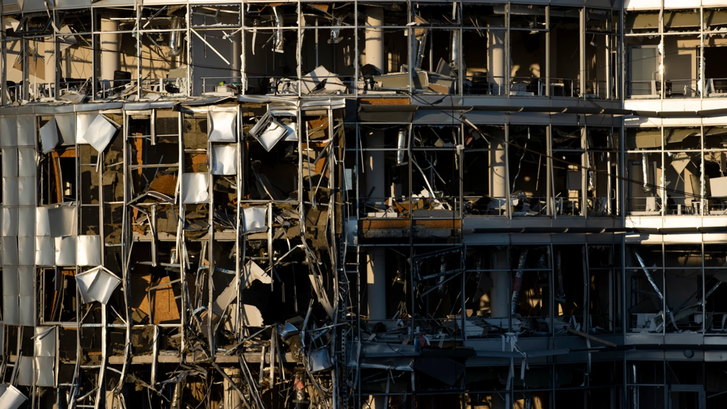 Vista de un edificio destruido en el centro de la ciudad de Járkov (Ucrania) Vista de un edificio destruido en el centro de la ciudad de Járkov (Ucrania)/ EFE/Orlando Barría