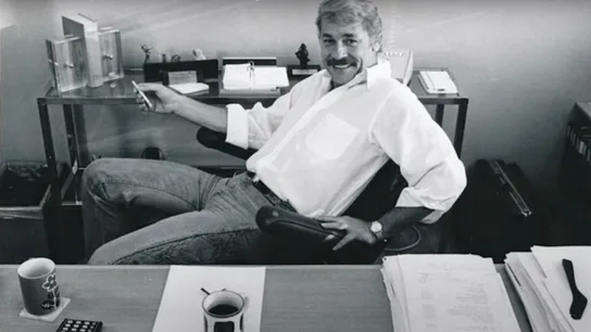 El dueño de Los Angeles Lakers, Jerry Buss El dueño de Los Angeles Lakers, Jerry Buss