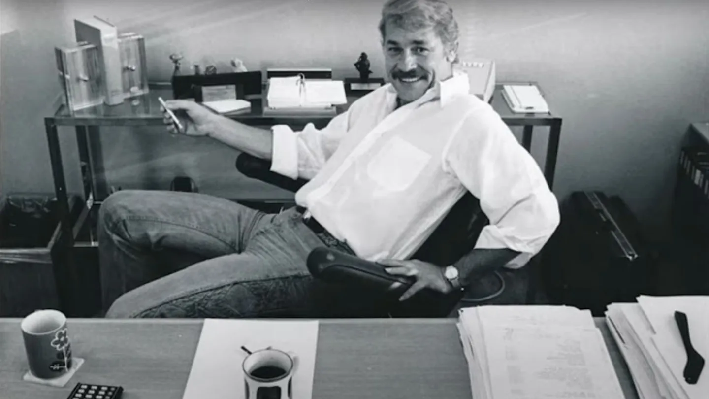 El dueño de Los Angeles Lakers, Jerry Buss El dueño de Los Angeles Lakers, Jerry Buss