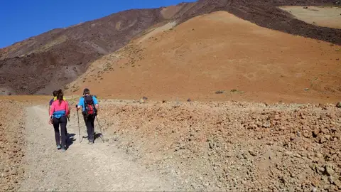 Senderismo en Las Cañadas del Teide Senderismo en Las Cañadas del Teide