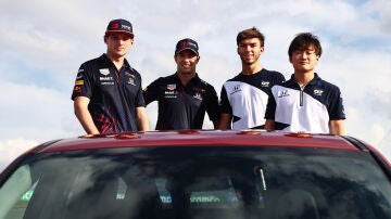 Verstappen, Checo, Gasly y Tsunoda 