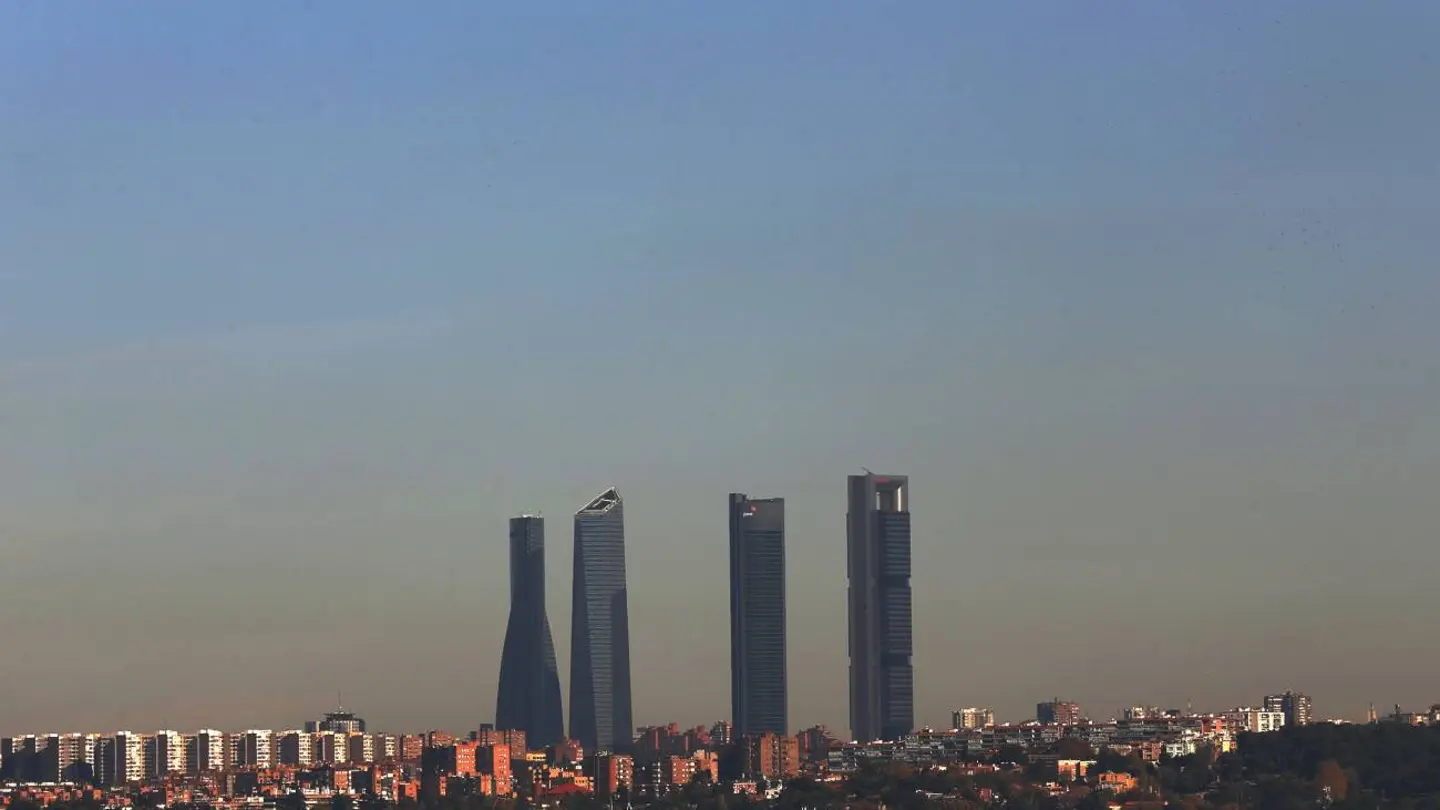 Contaminación en el cielo de Madrid Contaminación en el cielo de Madrid
