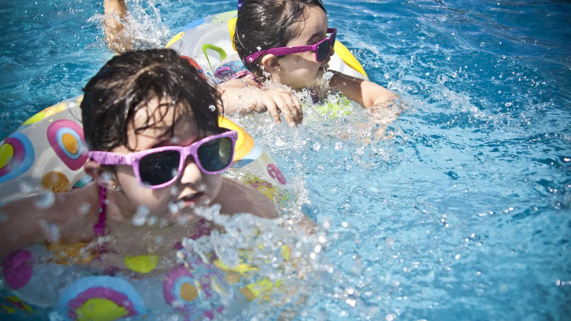 Cómo prevenir la otitis infantil en tiempos de piscinas 