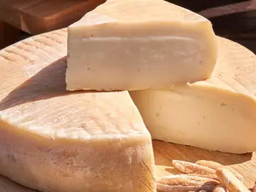 El exclusivo queso canario que ha pasado de casi extinguirse a las cocinas de grandes chefs El exclusivo queso canario que ha pasado de casi extinguirse a las cocinas de grandes chefs