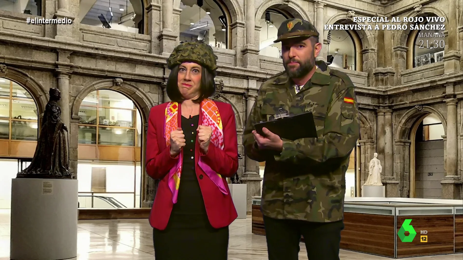 'Robles' (Cristina Gallego) y el 'recluta Mateo' preparan la cena de la OTAN: "A Biden el filete en trozos pequeños"