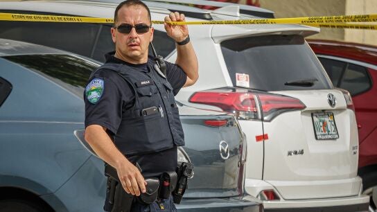 Un ni&ntilde;o de ocho a&ntilde;os mata con la pistola de su padre a un beb&eacute; y hiere a una ni&ntilde;a en Florida