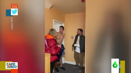Así reacciona cuando ve a su madre Así reacciona cuando ve a su madre