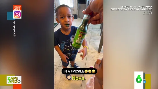 Vídeo viral de un niño que se ha comido una salsa a escondidas Vídeo viral de un niño que se ha comido una salsa a escondidas
