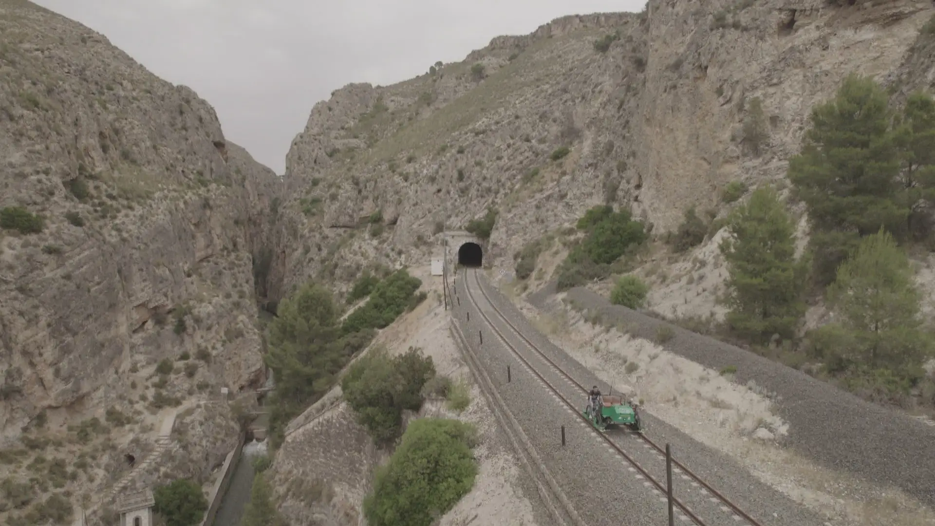 Disfrutar de vistas espectaculares a bordo de un tren: así quiere impulsar Hellín (Albacete) el turismo en el Cañón de Almadenes